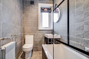 Cosy Walkers Retreat in Meltham Doggie Friendly