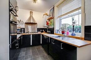 Cosy Walkers Retreat in Meltham Doggie Friendly