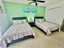 SEA Coast Court 37242