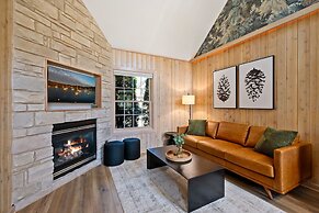 Spruce and Shore Motel