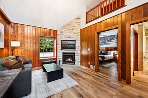 Spruce and Shore Motel