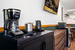 Spruce and Shore Motel