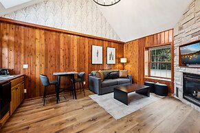 Spruce and Shore Motel