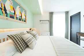 Velis - art & hospitality