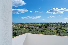 Velis - art & hospitality