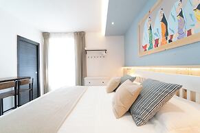 Velis - art & hospitality