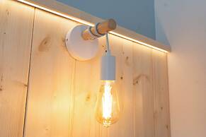 Velis - art & hospitality