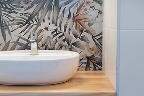 Velis - art & hospitality