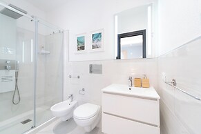 Velis - art & hospitality