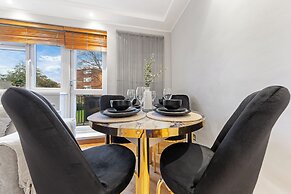 Luxe Stays Putney & Stamford