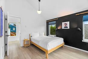 Ember & Glow Loft Retreat (113553555)