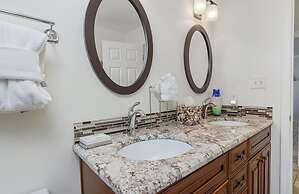 Shoreline Towers 1022