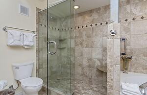 Shoreline Towers 1022