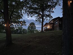 Pet & Family Friendly-2BD-1BA-Sleeps 6-8-Pond-Deck