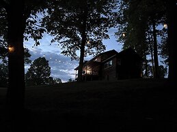 Pet & Family Friendly-2BD-1BA-Sleeps 6-8-Pond-Deck