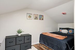 Pet & Family Friendly-2BD-1BA-Sleeps 6-8-Pond-Deck