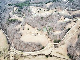 Pet & Family Friendly-2BD-1BA-Sleeps 6-8-Pond-Deck