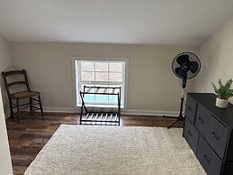 Pet & Family Friendly-2BD-1BA-Sleeps 6-8-Pond-Deck