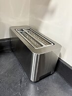 Pet & Family Friendly-2BD-1BA-Sleeps 6-8-Pond-Deck