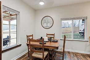 Pet & Family Friendly-2BD-1BA-Sleeps 6-8-Pond-Deck