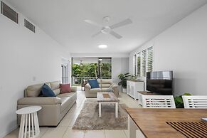 Pool View 3-Bed Oasis in Drift Resort