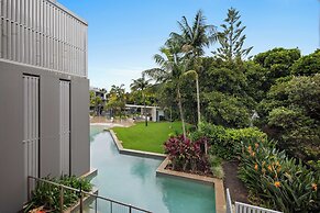 Pool View 3-Bed Oasis in Drift Resort