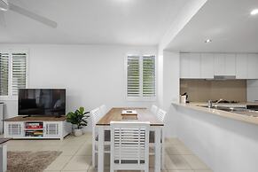 Pool View 3-Bed Oasis in Drift Resort