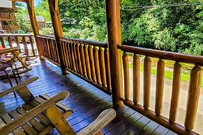 Cozy Cabin w Game Room hot tub Creek