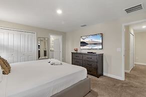 Amazing 4bdr w Pool Near Disney - 4914