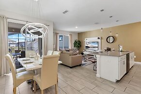 Amazing 4bdr w Pool Near Disney - 4914