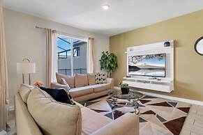 Amazing 4bdr w Pool Near Disney - 4914