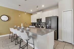 Amazing 4bdr w Pool Near Disney - 4914