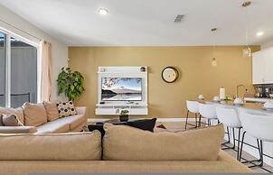 Amazing 4bdr w Pool Near Disney - 4914