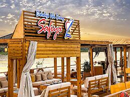 Dahabiya Nile sailing Luxor to Aswan