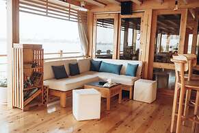 Dahabiya Nile sailing Luxor to Aswan