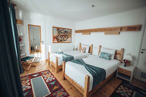 Dahabiya Nile sailing Luxor to Aswan