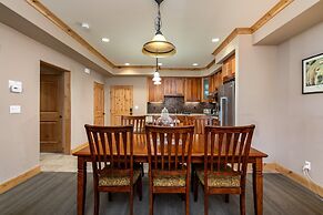 Bear Valley Vacation Condos by RedAwning