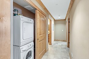 Bear Valley Vacation Condos by RedAwning