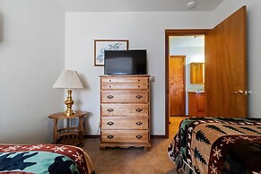 Bear Valley Vacation Condos by RedAwning