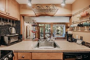 Glacier Mt Baker Lodging