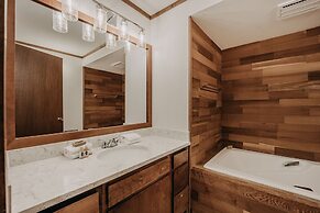 Glacier Mt Baker Lodging