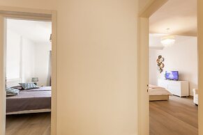 Magnificent Sea View Penthouse Cospicua