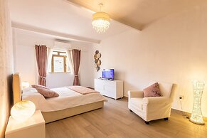 Magnificent Sea View Penthouse Cospicua