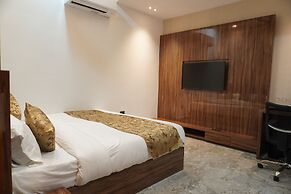 Sky Hotel & Resort