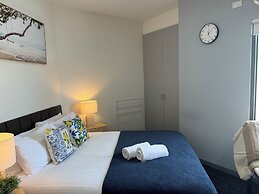 Alston Apartments Hotel