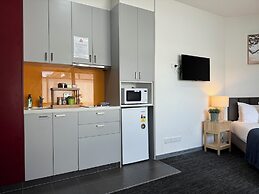 Alston Apartments Hotel