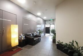 Alston Apartments Hotel