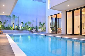 Maplewood Mountain 9BR with Heated Pool