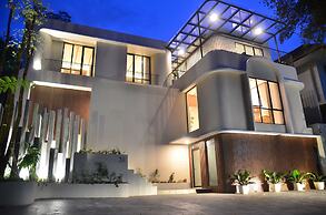 Maplewood Mountain 9BR with Heated Pool