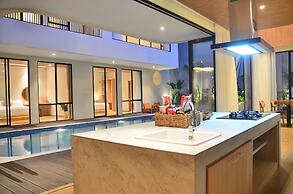 Maplewood Mountain 9BR with Heated Pool